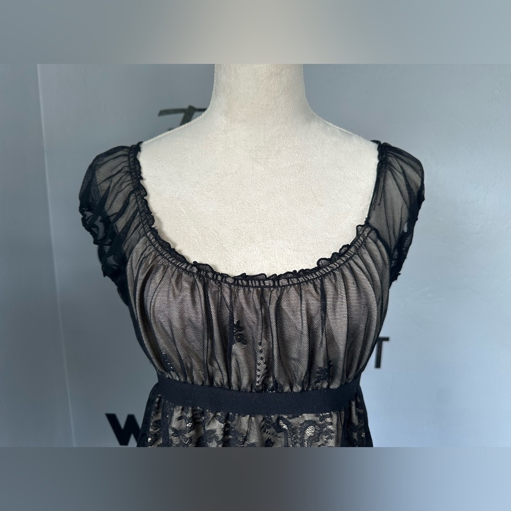 Max Edition Tan Top with Black Lace Size L - Picture 3 of 9